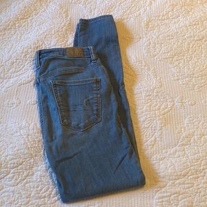 American Eagle Women’s Skinny Jeans  Super Stretch Size 6 Regular 👖
